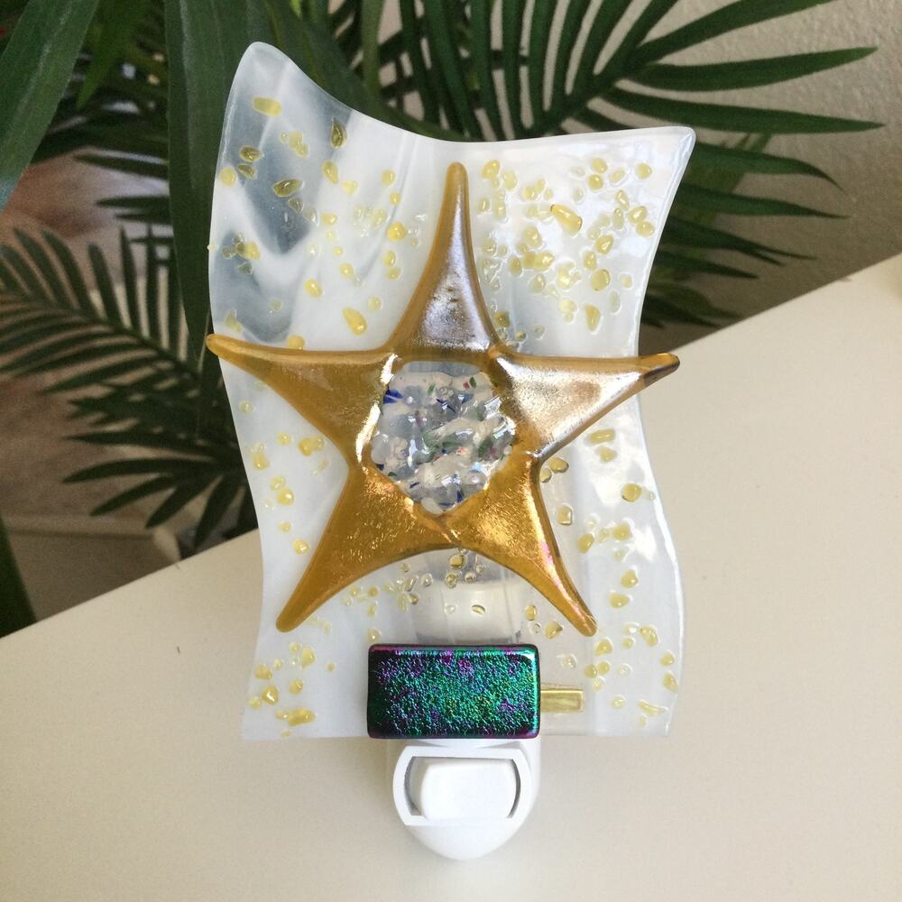Switchables Rotating Night Light and Cover Starfish